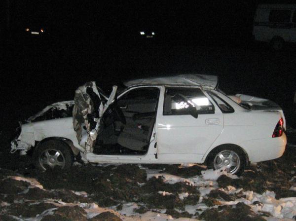 В Дагестане автомобиль «Приора» перевернулся в кювет, погиб мужчина